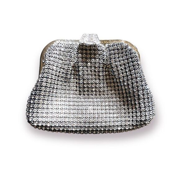 Vintage Crystal Clutch Made in Hong Kong 😍😍😍 - Picture 4 of 12